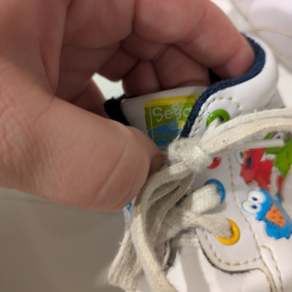 Vintage Sesame Street Baby Shoes - Picture 5 of 10
